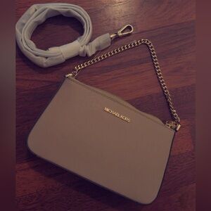 Brand new Micheal Kors crossbody.